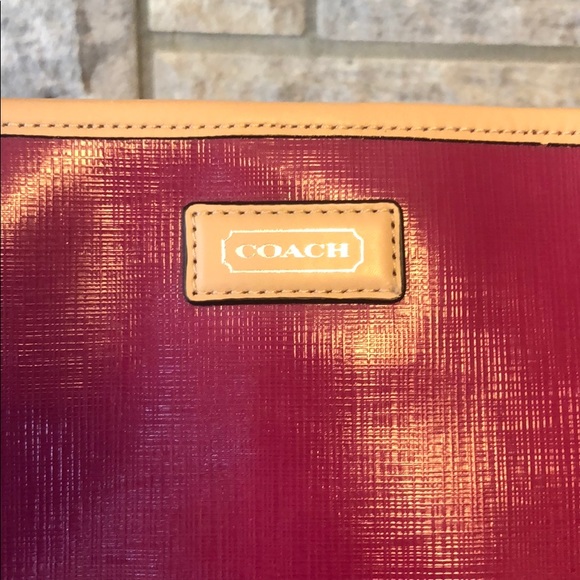 Coach purse - Picture 2 of 2